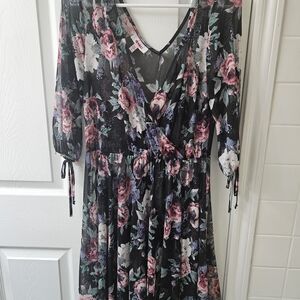 BONGO Black and Pink Floral 3/4 Sleeve Dress